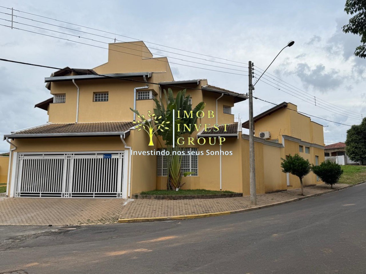 Sobrado à Venda em Elias Fausto - SP